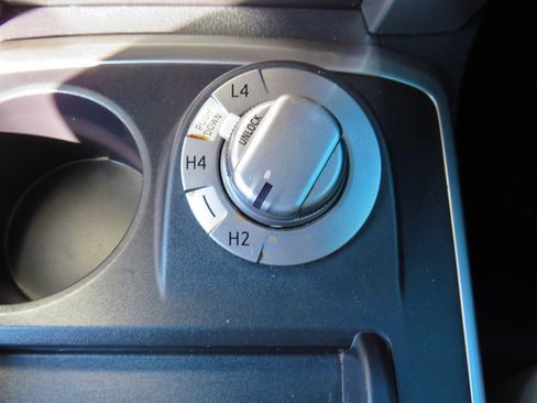 Used 2016 Toyota 4Runner Limited image 29