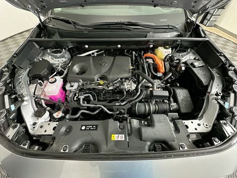Used 2025 Toyota RAV4 LE image 29