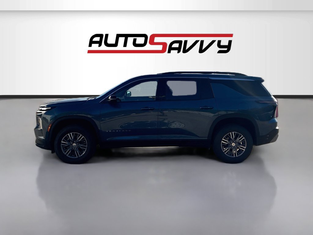 Used 2026 Chevrolet Traverse LT w/ LPO, Floor Liner Package FWD image 4