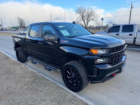 Used 2019 Chevrolet Silverado 1500 Custom Trail Boss w/ Custom Convenience Package image 7