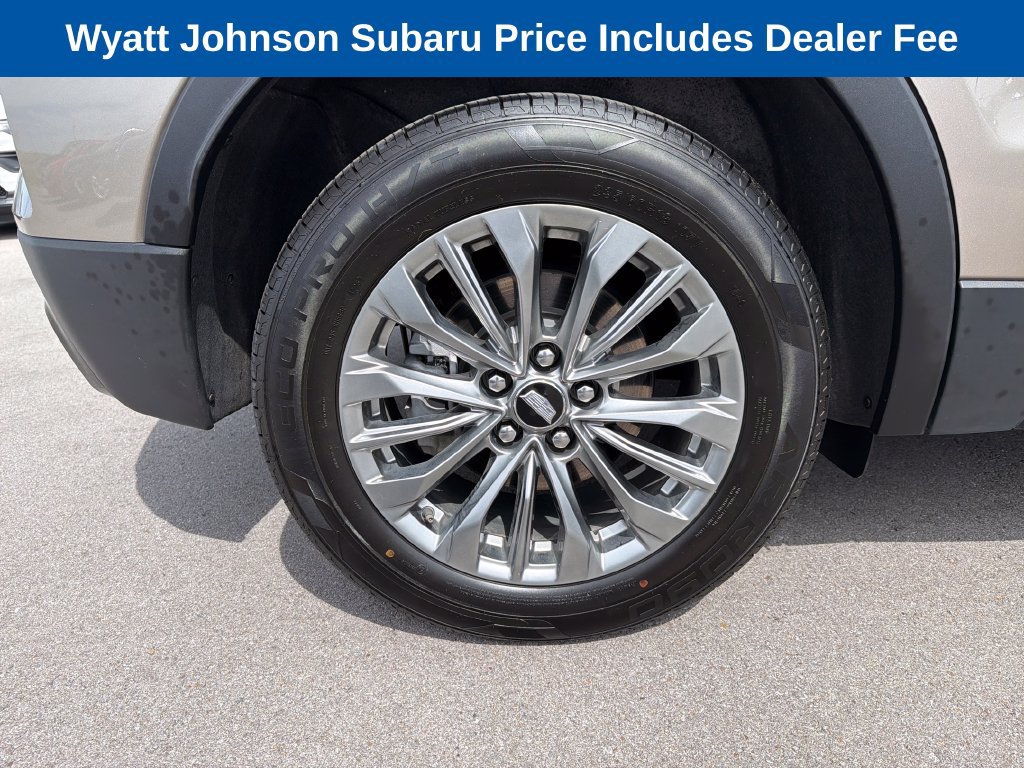 Used 2025 Cadillac XT4 Premium Luxury FWD image 10