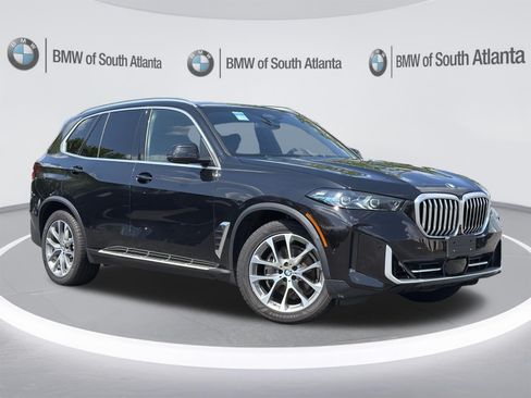 Used 2025 BMW X5 xDrive40i AWD/4WD image 2