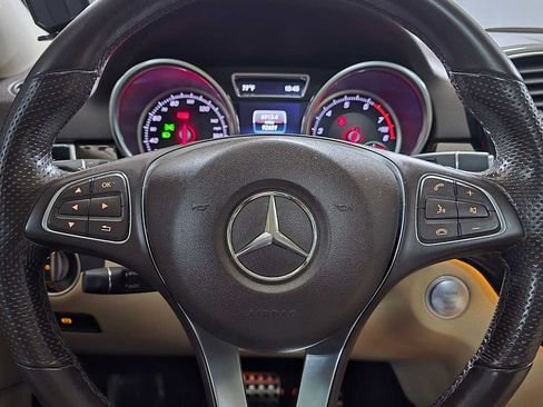 Used 2019 Mercedes-Benz GLE 400 4MATIC image 25