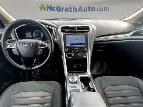 Used 2020 Ford Fusion SE image 7