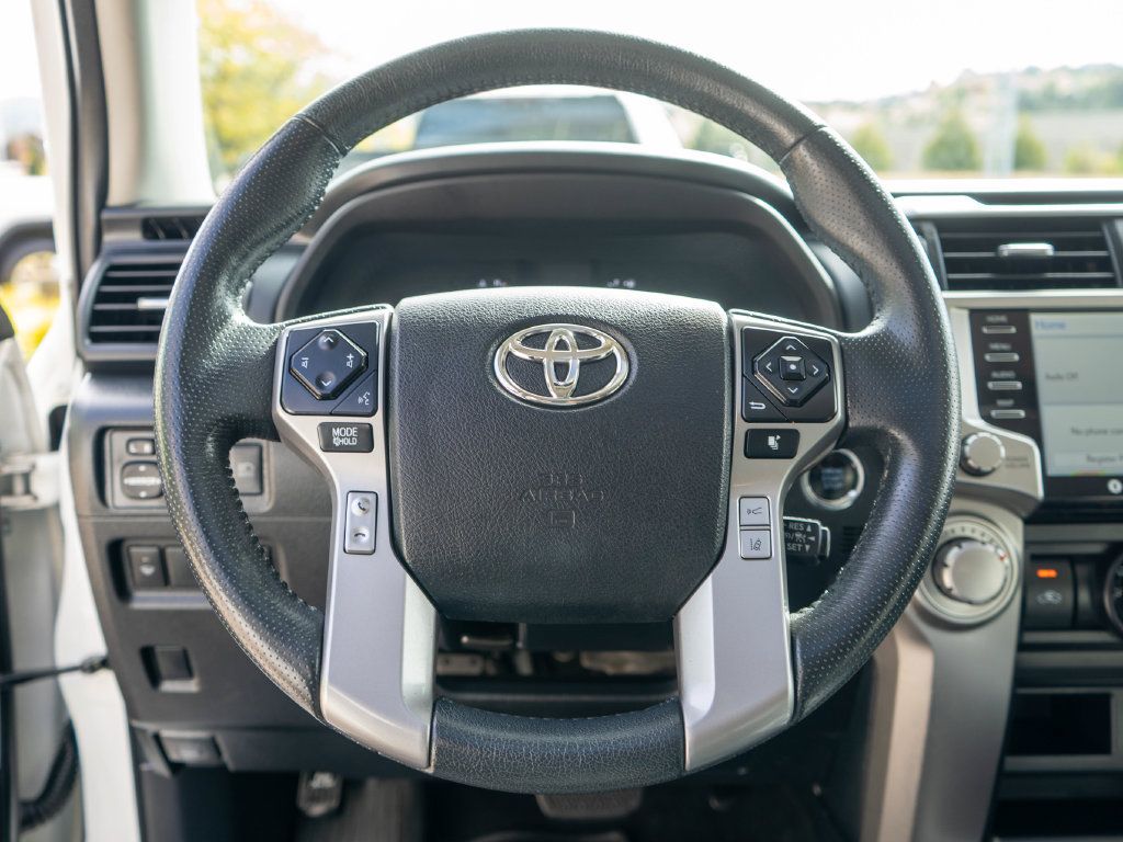 Used 2020 Toyota 4Runner SR5 Premium w/ Moonroof Package AWD/4WD image 15