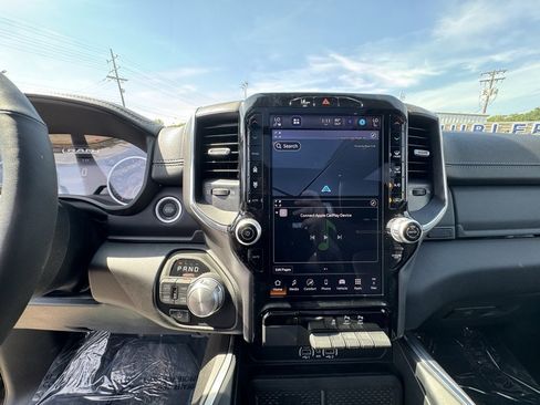 Used 2025 RAM 1500 Laramie image 24