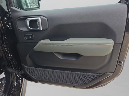 New 2026 Jeep Gladiator Mojave AWD/4WD image 31