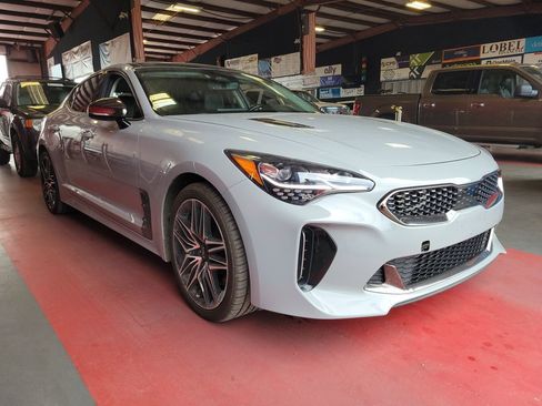 Used 2023 Kia Stinger GT2 image 2