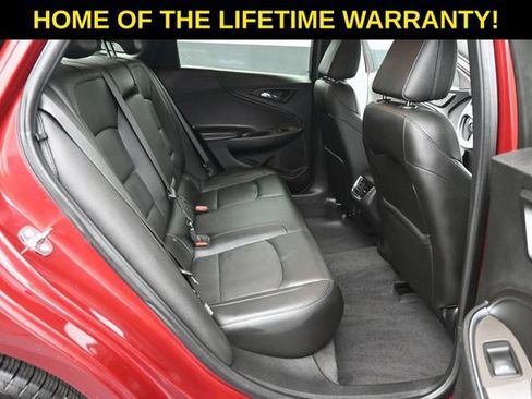 Used 2019 Chevrolet Malibu LT w/ Leather Package FWD image 40