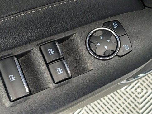 Used 2023 Ford Mustang Premium image 12