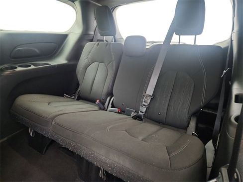 Used 2019 Chrysler Pacifica Touring Plus w/ Advanced Safetytec Group image 20