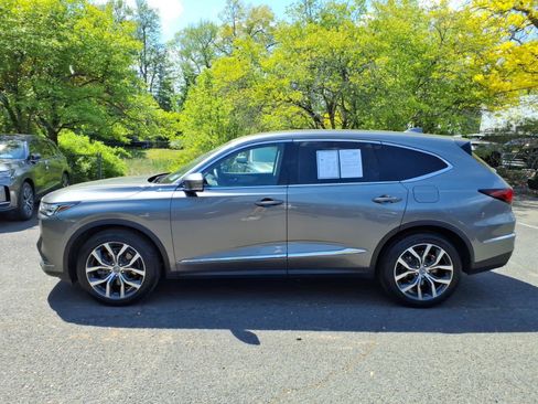Certified 2023 Acura MDX SH-AWD w/ Technology Package image 4