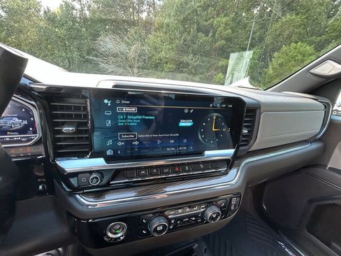 Used 2024 Chevrolet Silverado 1500 RST image 31