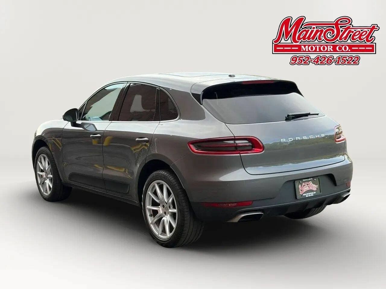 Used 2018 Porsche Macan AWD/4WD image 5