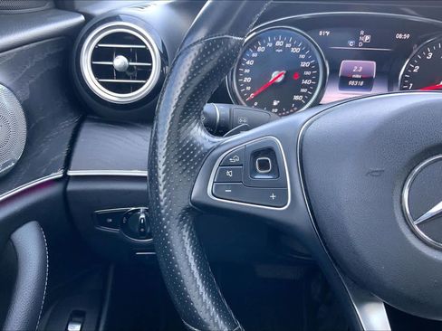 Used 2017 Mercedes-Benz E 300 image 23