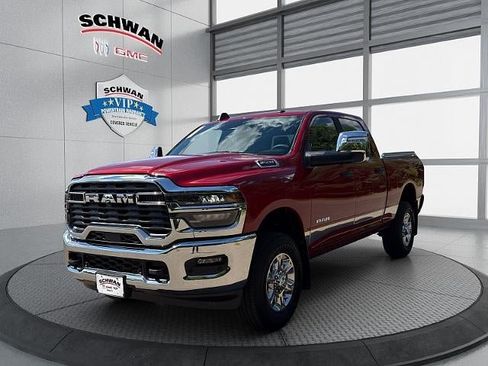 Used 2025 RAM 2500 Big Horn AWD/4WD image 8