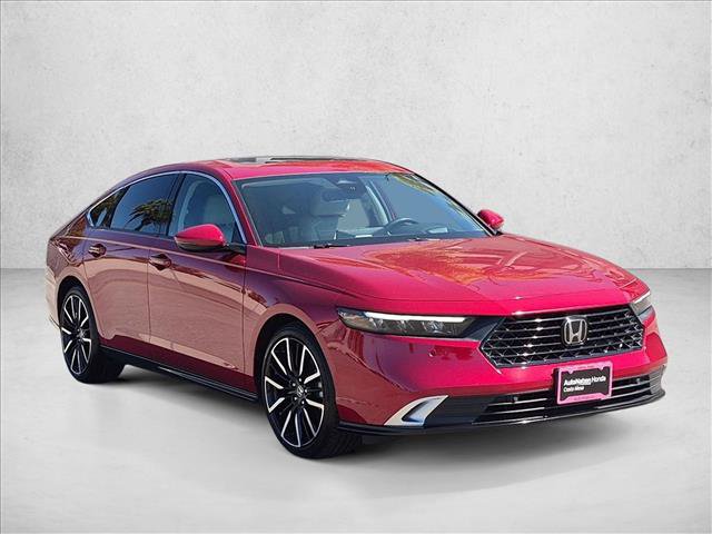 Used 2024 Honda Accord Touring image 3