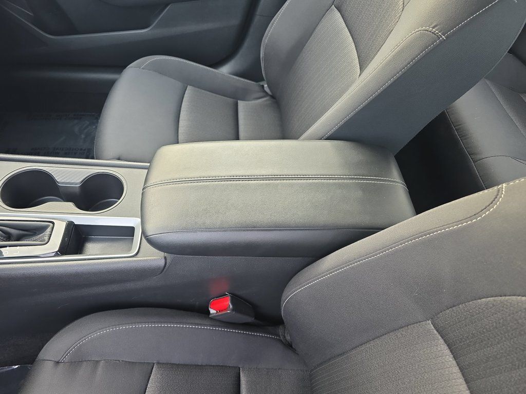 Used 2025 Nissan Altima 2.5 SV FWD image 23