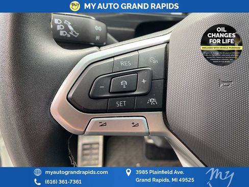 Used 2023 Volkswagen Tiguan SEL R-Line AWD/4WD image 6