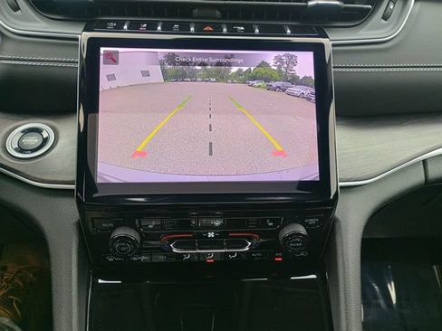 Used 2023 Jeep Grand Cherokee Limited AWD/4WD image 34