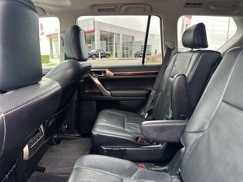 Used 2017 Lexus GX 460 Premium image 13