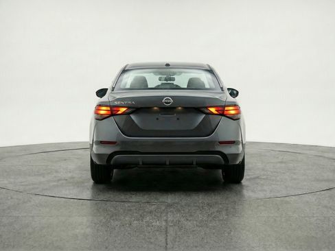 Used 2025 Nissan Sentra SV image 7