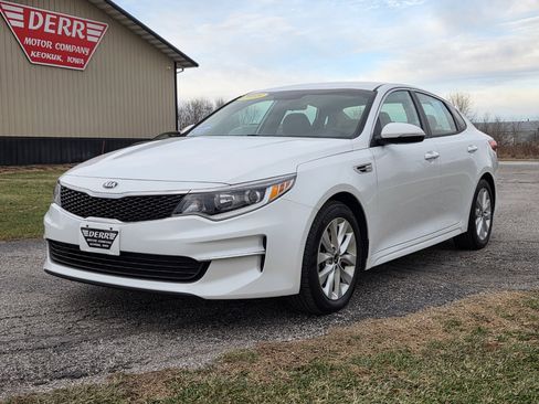 Used 2018 Kia Optima LX w/ 17" Alloy Wheels Package image 2