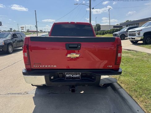 Used 2007 Chevrolet Silverado 2500 LTZ w/ Safety Package AWD/4WD image 4