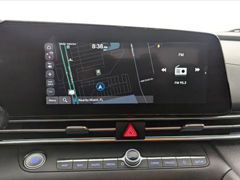 Used 2024 Hyundai Elantra SEL image 27