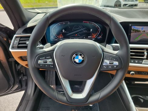 Used 2022 BMW 330i Sedan w/ Convenience Package RWD image 27