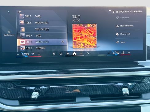 New 2026 BMW X5 xDrive40i w/ M Sport Package AWD/4WD image 32