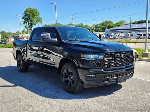 Used 2026 RAM 1500 Big Horn AWD/4WD image 2