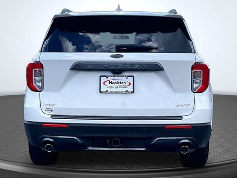 Used 2023 Ford Explorer XLT w/ Equipment Group 202A AWD/4WD image 4