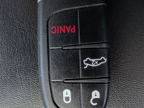 Used 2019 Chrysler 300 S RWD image 18