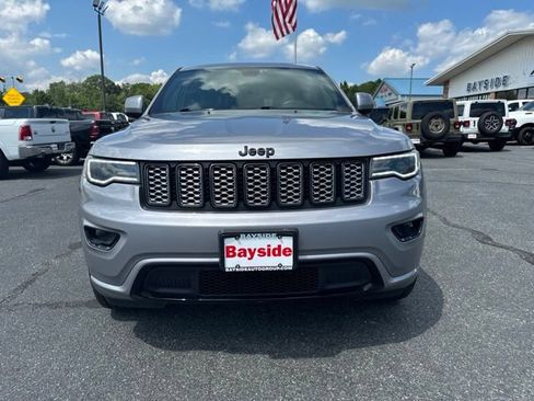 Used 2020 Jeep Grand Cherokee Altitude AWD/4WD image 18