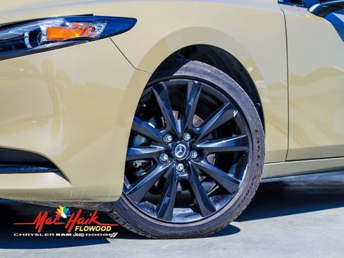 Used 2024 MAZDA MAZDA3 s AWD/4WD image 2