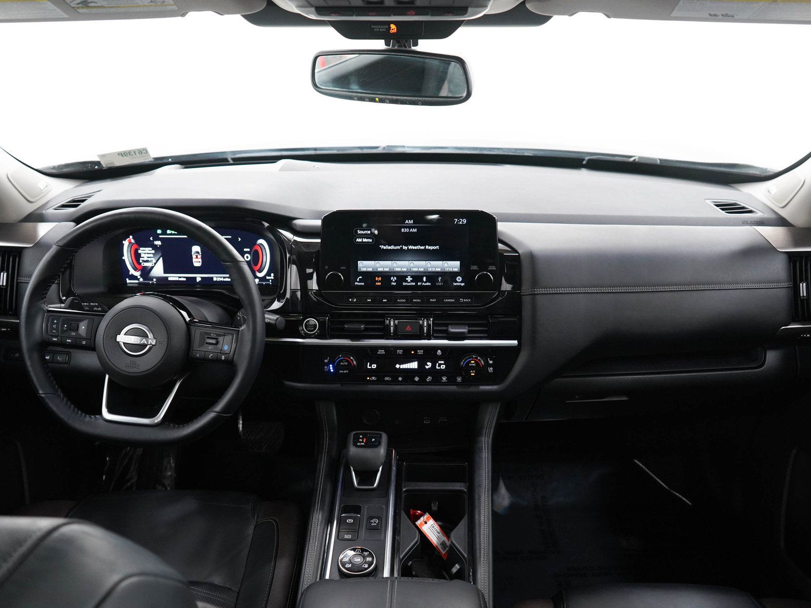 Used 2022 Nissan Pathfinder Platinum AWD/4WD image 13