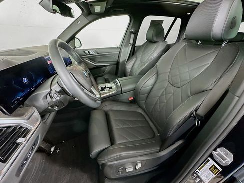 Used 2025 BMW X5 xDrive40i w/ Premium Package AWD/4WD image 29
