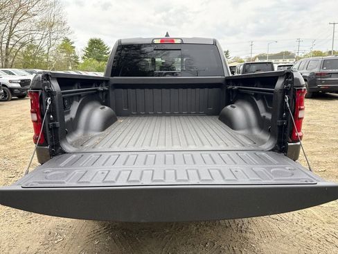 New 2026 RAM 1500 4x4 Crew Cab image 26
