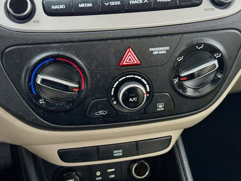 Used 2019 Hyundai Accent SE image 16