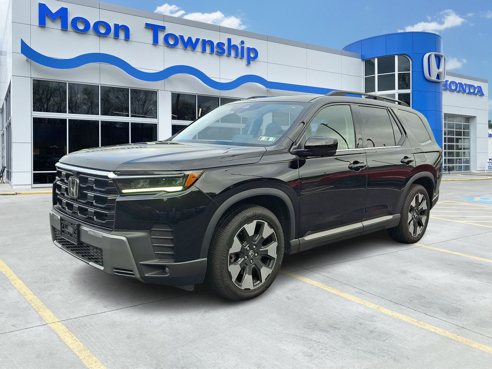 Used 2026 Honda Pilot Elite image 3
