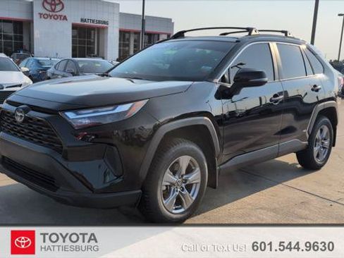 Certified 2023 Toyota RAV4 XLE w/ Convenience Package AWD/4WD image 1