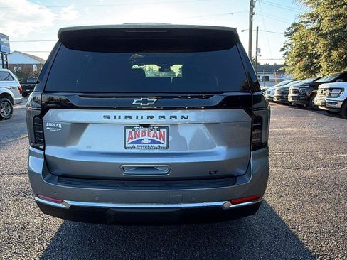 New 2026 Chevrolet Suburban LT w/ Comfort Package RWD image 8
