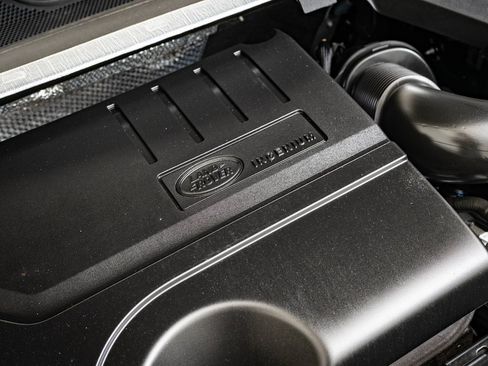 Used 2022 Land Rover Discovery Sport SE image 34