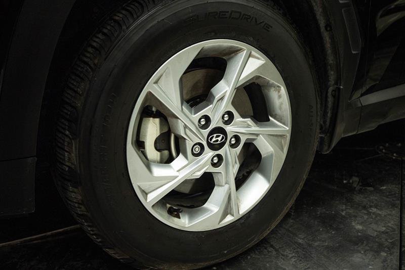 Used 2023 Hyundai Tucson SEL FWD image 3