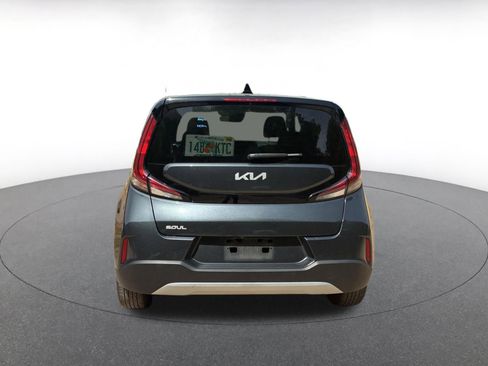 Used 2025 Kia Soul LX w/ LX Technology Package image 12