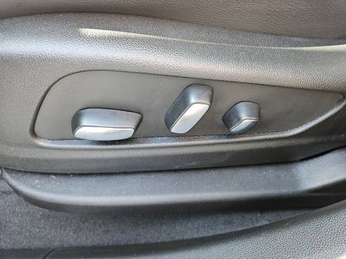 Certified 2025 Cadillac XT5 Premium Luxury image 7