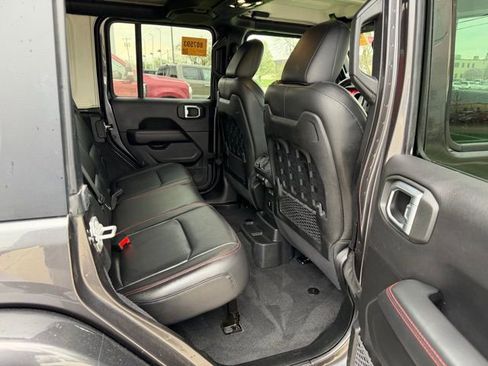 Used 2023 Jeep Wrangler Unlimited Rubicon w/ Xtreme Recon 35" Tire Package image 9