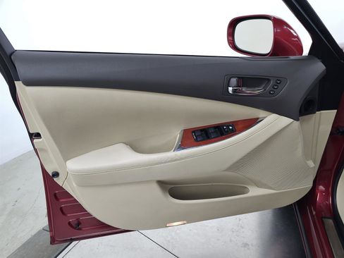 Used 2011 Lexus ES 350 FWD image 12