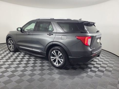 Used 2020 Ford Explorer Platinum w/ Premium Technology Package image 14